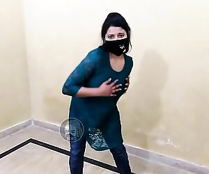 Ik wari تاي تاي lag sawy naal sexy mujra dance باكستانية