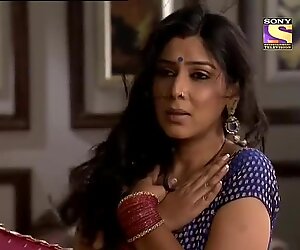Sakshi tanwar super hot indience aunty getting seduced by a enorm uncle